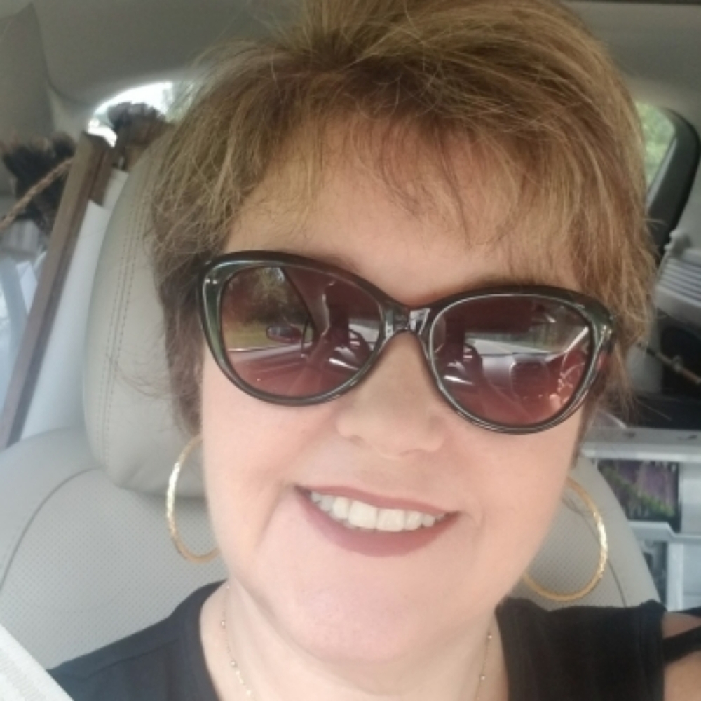 Meet your Posher, Donna